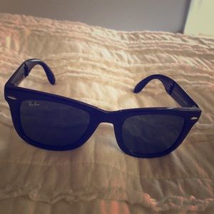 Ray Ban Black Folding Wayfarer 50-22 With Case!